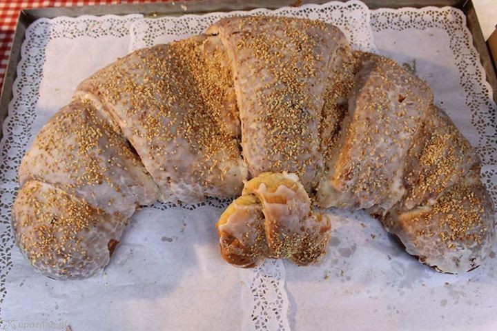 10-kilogramowy rogal na stoisku Barki | fot. CK Zamek