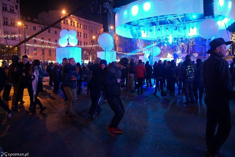 Początki zabawy na pl. Wolności | fot. Włodzimierz  Hoppel