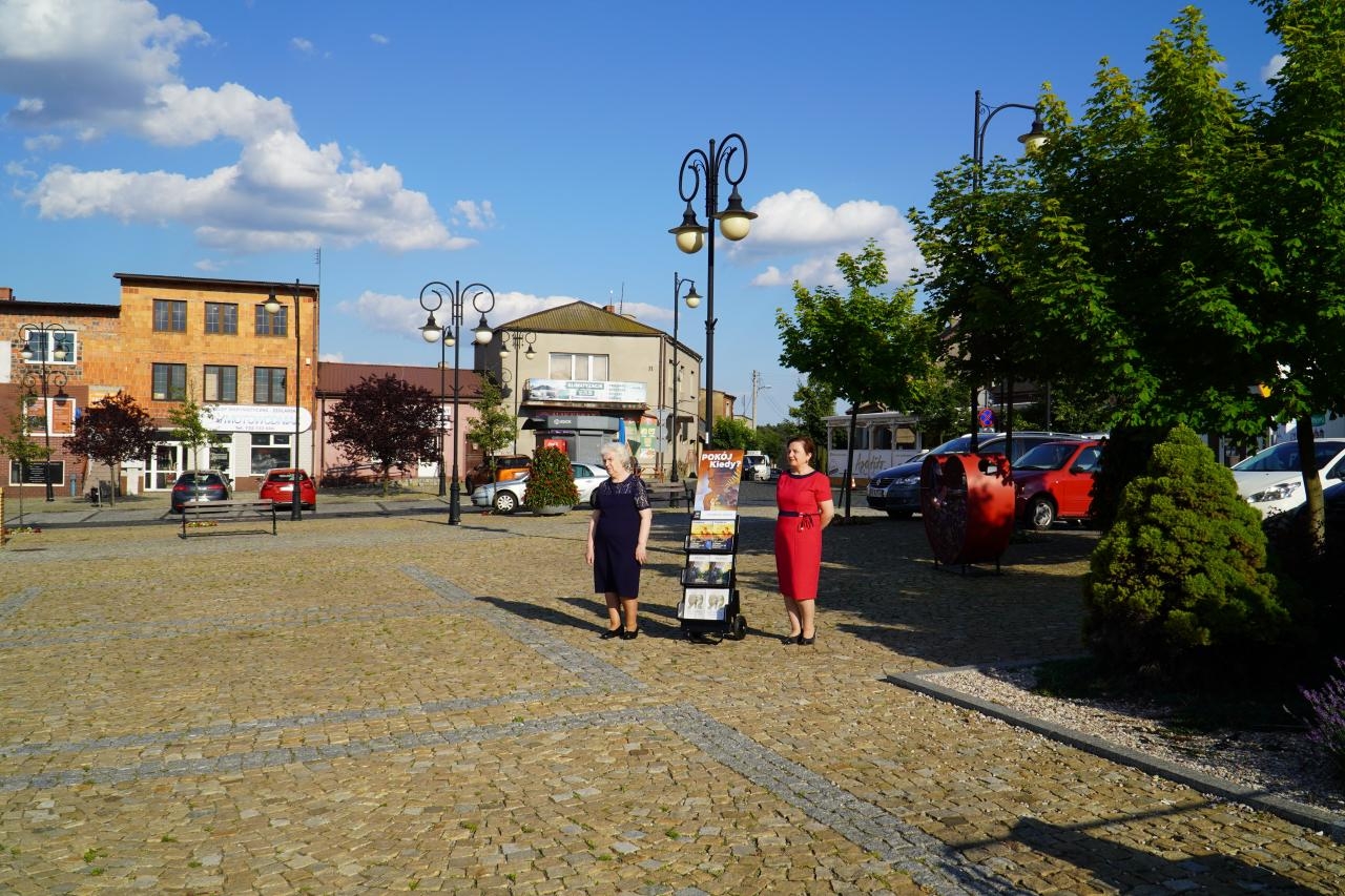 Świadczenie publiczne - Ślesin, Rynek Miejski | fot. JW.ORG